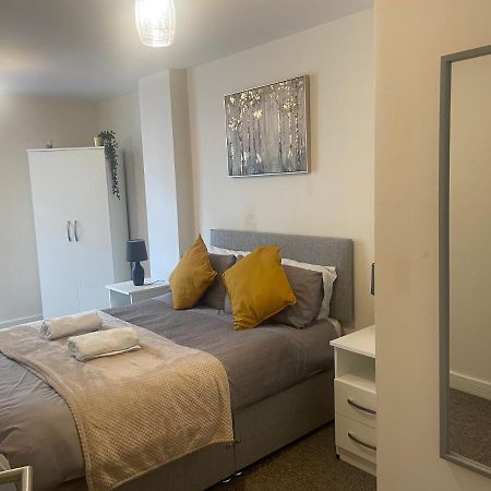 Stylish Two Bed In The Heart Of The City Birmingham Extérieur photo